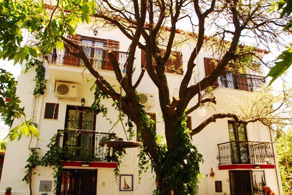 Atzanou Rooms Kamariotissa エクステリア 写真
